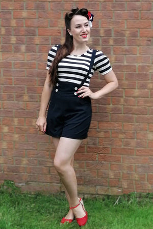 Detachable Brace Sailor Style High Waisted Shorts in Navy