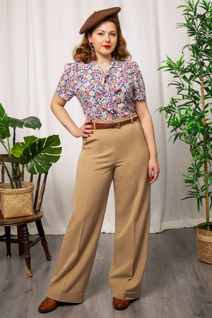 1940s and 50s Style Short Sleeve Pussy Bow Blouse In Purple Hydrangea | Vintage Inspired