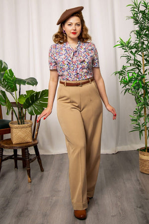 1940s and 50s Style Short Sleeve Pussy Bow Blouse In Purple Hydrangea | Vintage Inspired