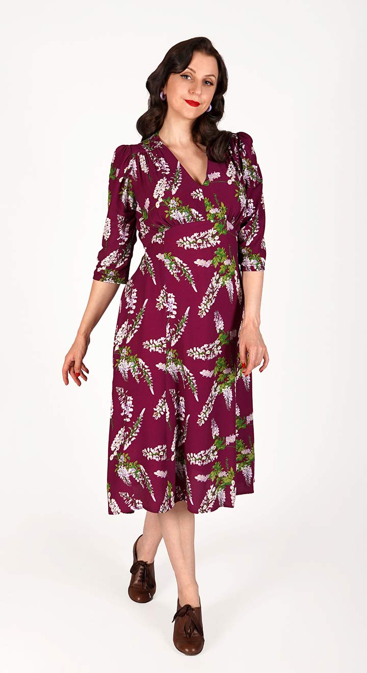 Vintage Inspired Burgundy Wisteria Knee Length Tea Dress | 1930s & 194…