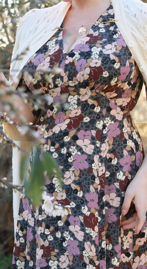 Vintage Inspired Grey Floral Print Knee Length Tea Dress | 1930s & 1940s Style | Weekend Doll 