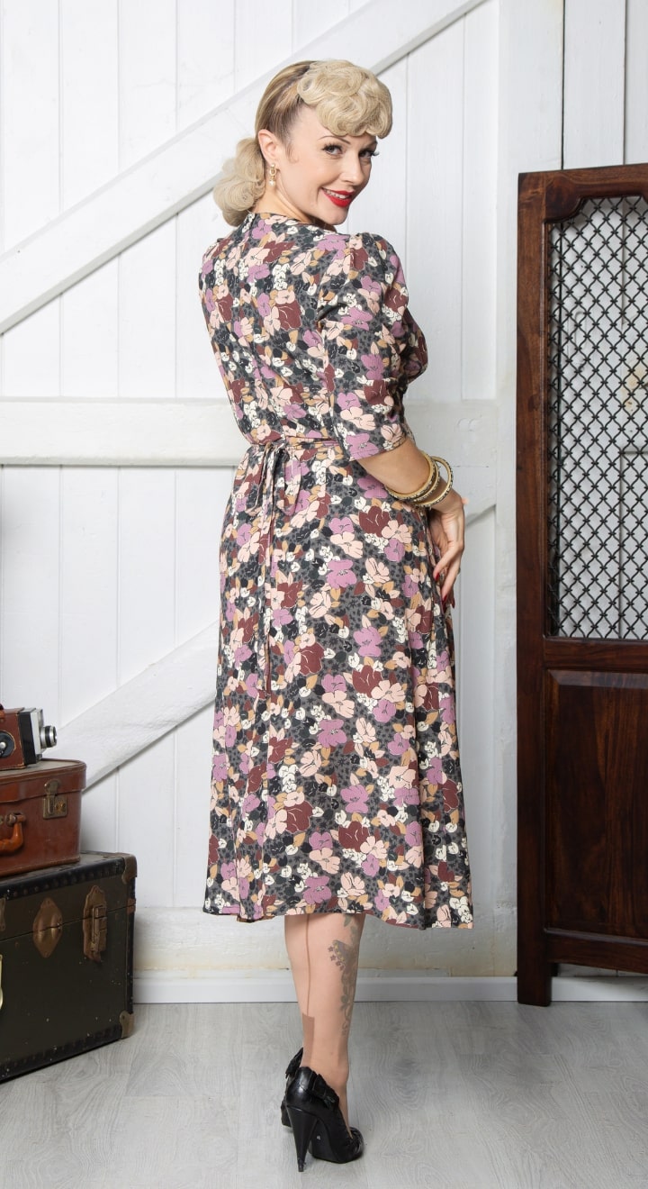 Vintage Inspired Grey Floral Print Knee Length Tea Dress | 1930s & 1940s Style | Weekend Doll 