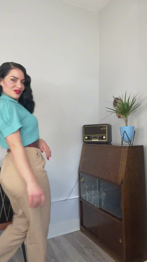Style It Vintage: Viscose Crepe Blouse & Trousers – 2 Outfit Ideas