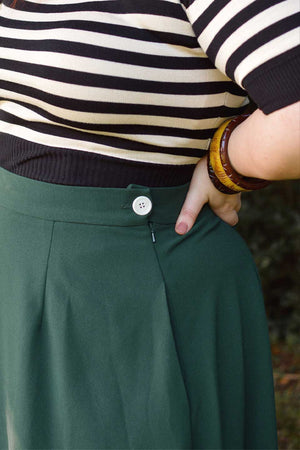1940s Style Below Knee-length Swing Skirt in Forest Green | Weekend Doll  