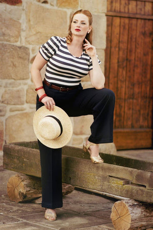 Ann Scoop Neck Top in Navy