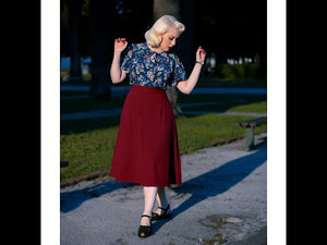 Ginger Blouse in Navy Daisy Print